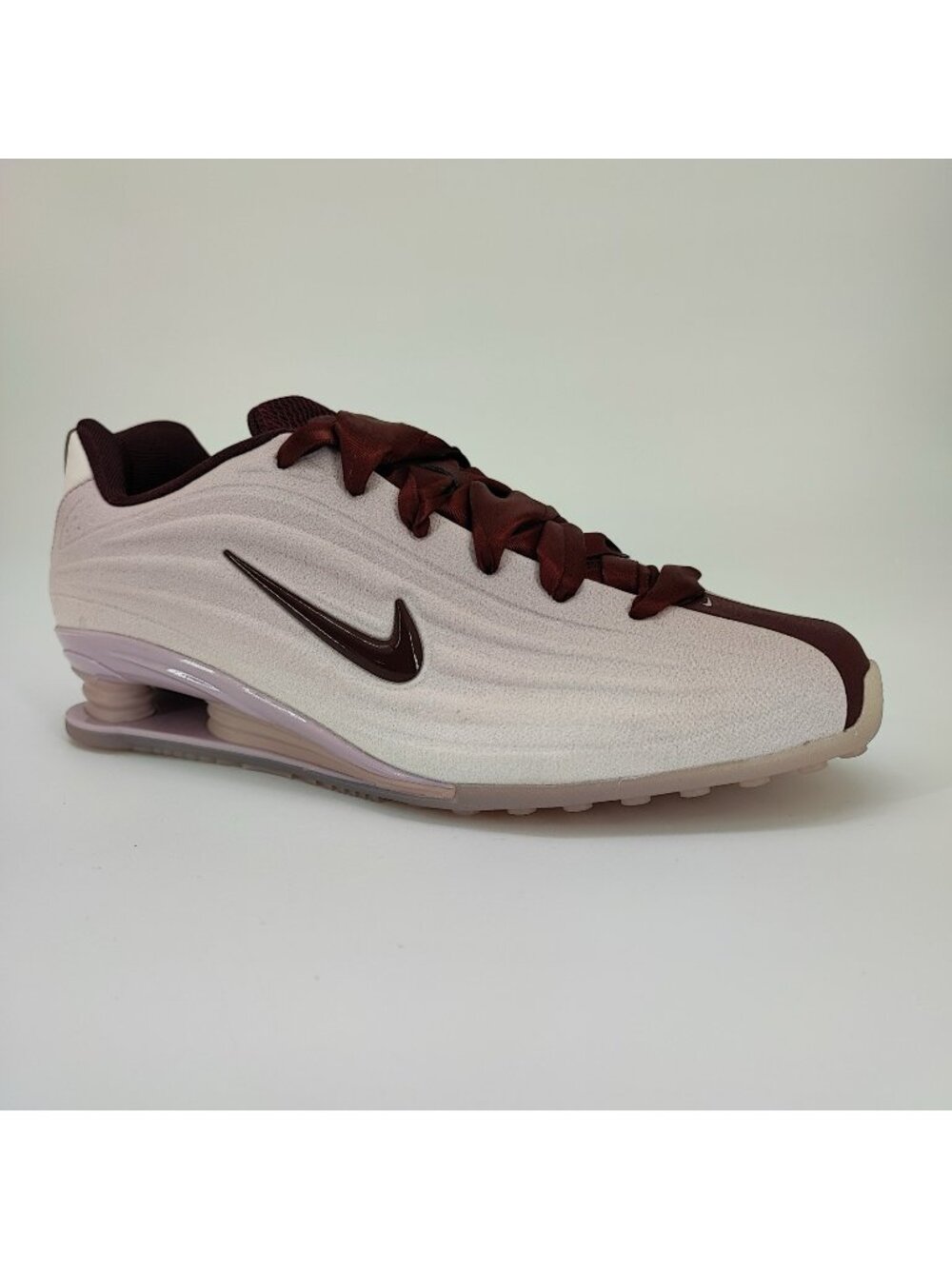 Nike Shox Z SE Women's Size 8 US Sneakers Synthetic Leather Red IQ3364-627